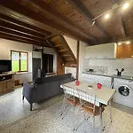 Ecrin De Verdure Pour Couple Avec Parking - Fr-1-489-447 * Chatel-Montagne