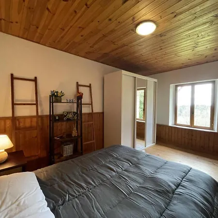 Romantique En Pleine Nature Avec Etang Privatif Et Cheminee - Fr-1-489-447 Châtel-Montagne